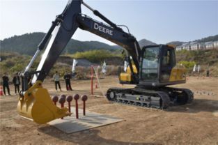“约翰迪尔杯”公路系统行业技能竞赛圆满落幕，挖掘机项目展现精湛技艺